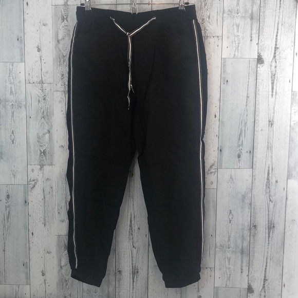 Banana Republic Pants - Banana Republic Black Lyocell Jogger Pants Small